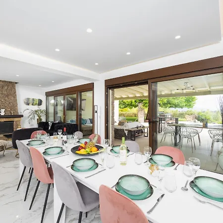 Wild Willow Villa